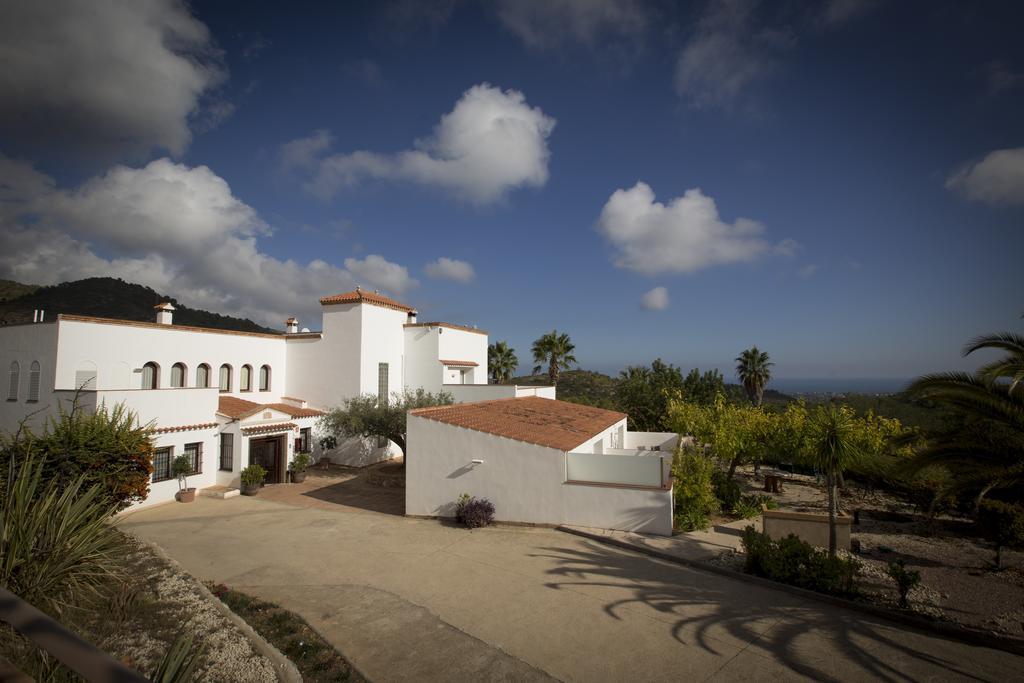 Hotel Cal Naudi เลสกาเซส ดัลกานาร์ ภายนอก รูปภาพ